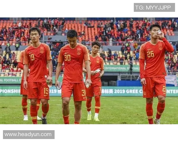 上海足球队状态变革引发热议球迷期待新篇章的崛起与挑战