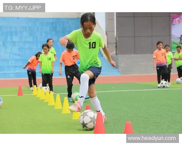 年轻足球明星的成长之路精彩瞬间视频集锦